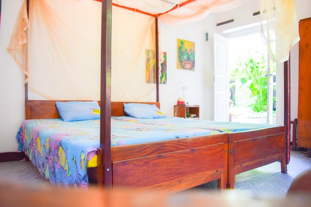 Shammie Guest House Hikkaduwa Kültér fotó