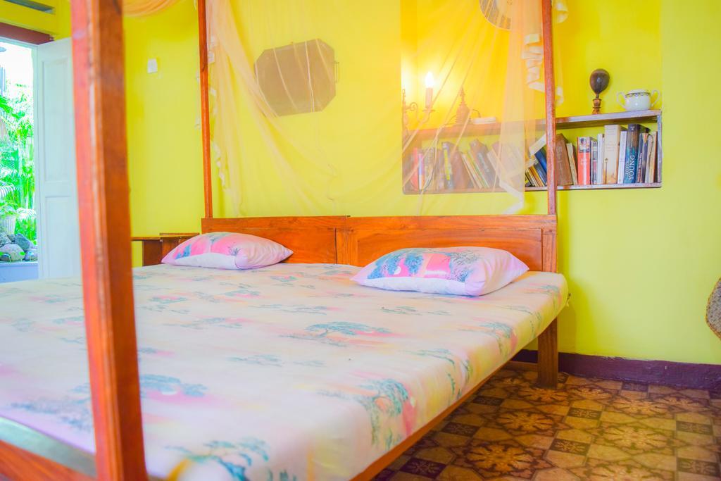 Shammie Guest House Hikkaduwa Kültér fotó
