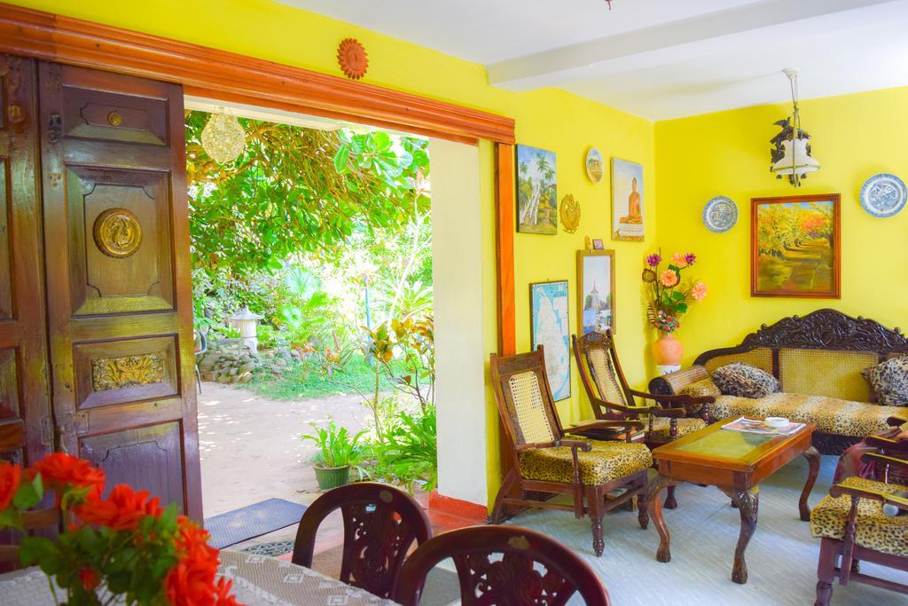 Shammie Guest House Hikkaduwa Kültér fotó